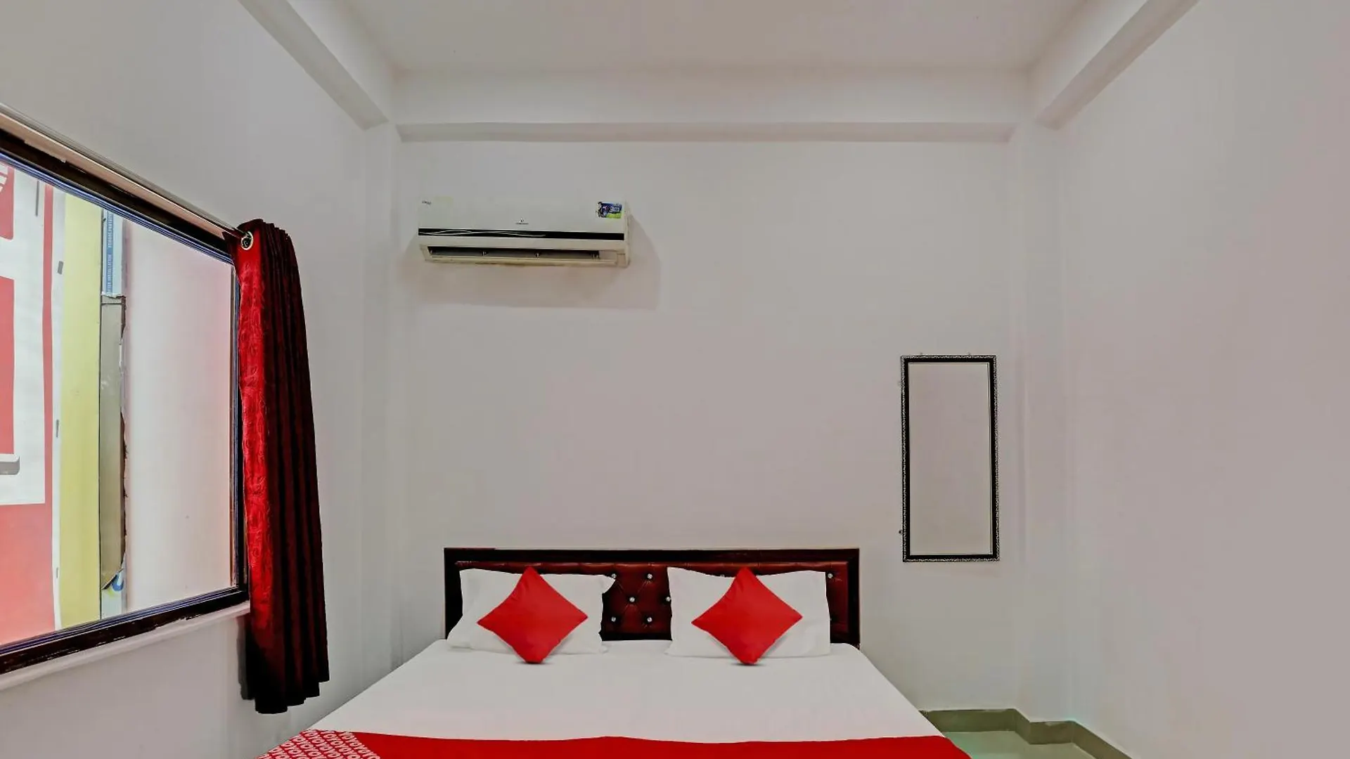 Oyo Flagship 81426 Happy Guest House Pura Raghunath 3*,