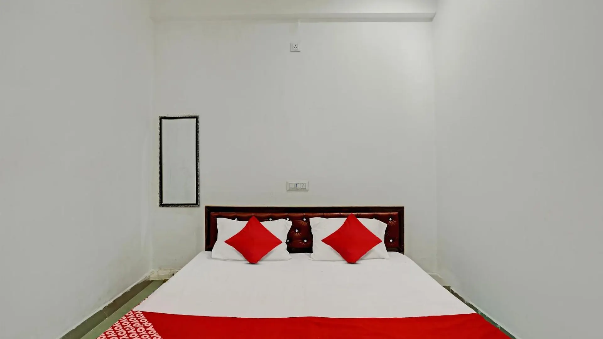 Oyo Flagship 81426 Happy Guest House Pura Raghunath India